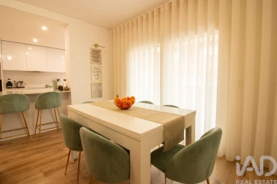 Apartamento T3 para Venda em Bombarral e Vale Covo