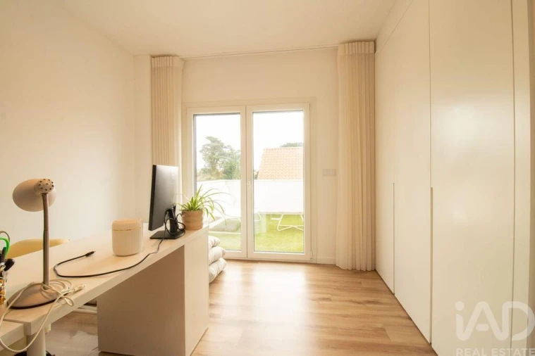 Apartamento T3 para Venda em Bombarral e Vale Covo Foto 18