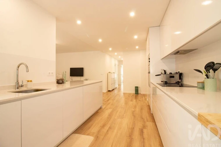 Apartamento T3 para Venda em Bombarral e Vale Covo Foto 12