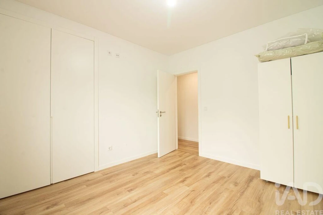 Apartamento T3 para Venda em Bombarral e Vale Covo Foto 14