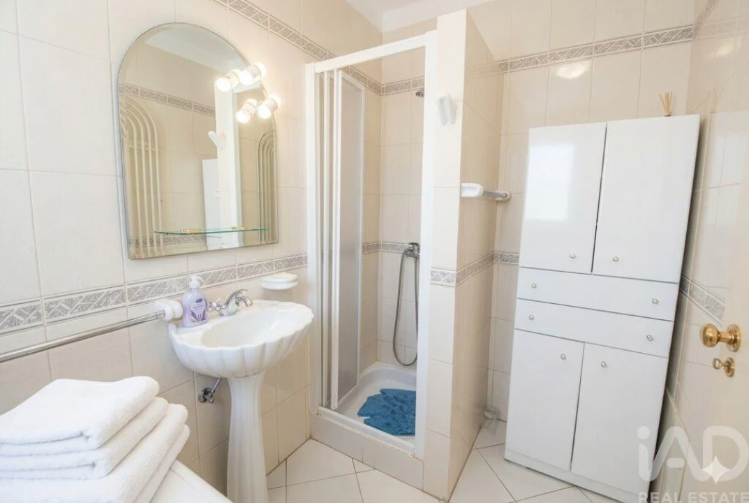 Apartamento T2 para Venda em Quarteira Foto 15