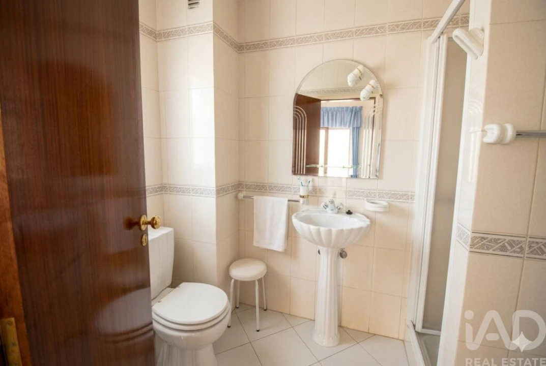 Apartamento T2 para Venda em Quarteira Foto 22