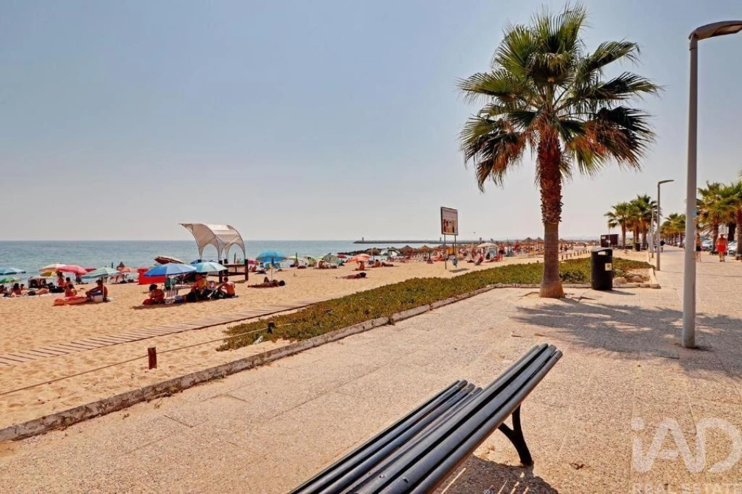 Apartamento T2 para Venda em Quarteira Foto 20