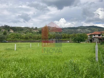 Terreno para Venda em Sande, Vilarinho, Barros e Gomide