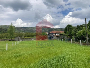 Terreno para Venda em Sande, Vilarinho, Barros e Gomide