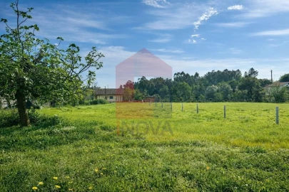 Terreno para Venda em Sande, Vilarinho, Barros e Gomide