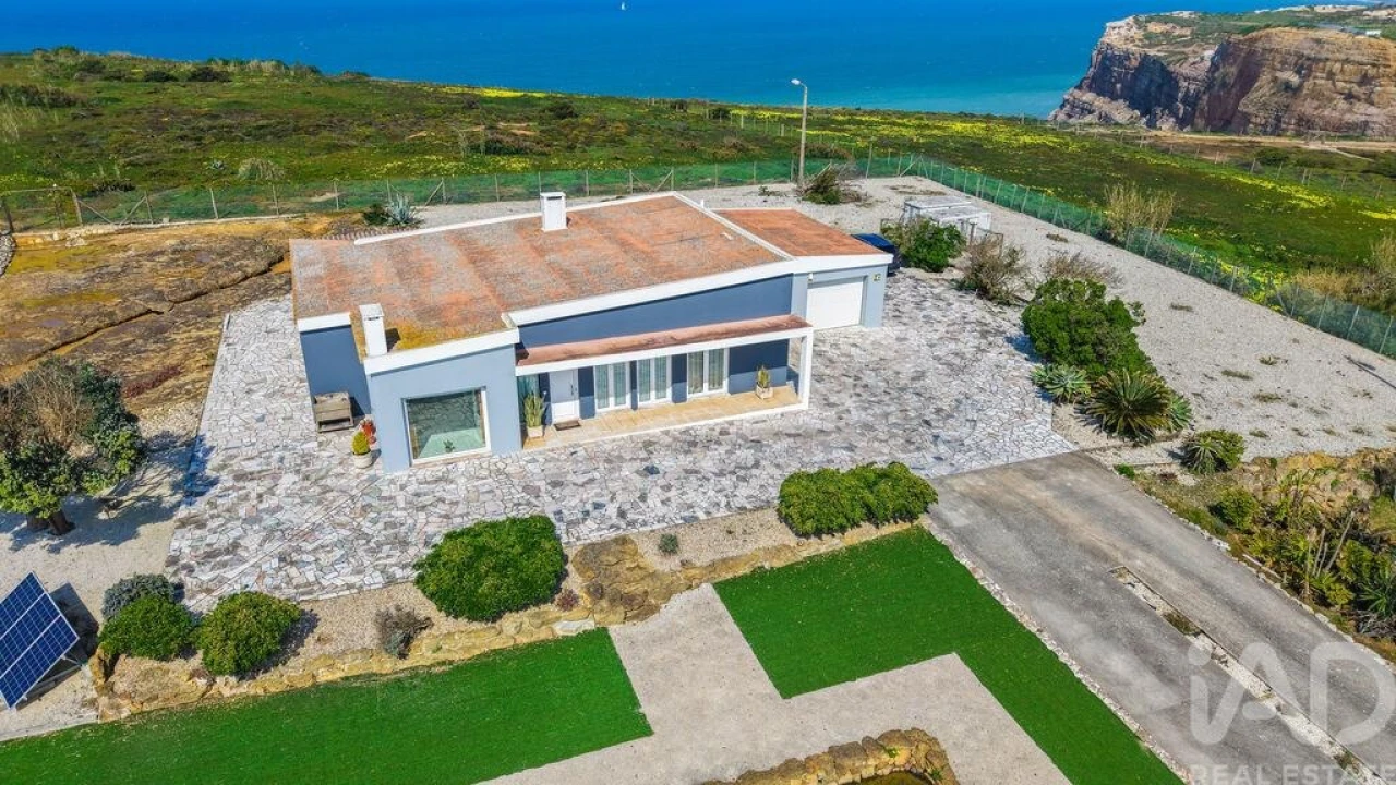 Moradia T2 para Venda em Encarnação Foto 7