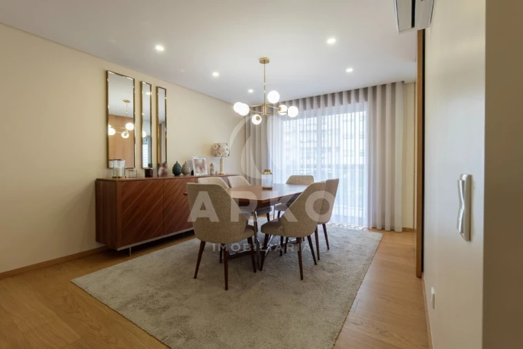 Apartamento T3 para Venda em Ermesinde Foto 3