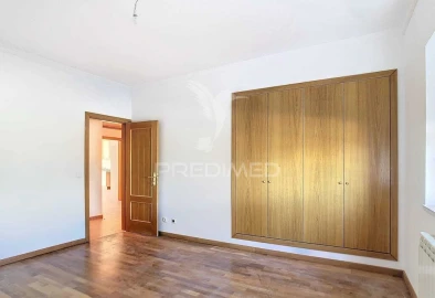 Apartamento T2 para Venda em Barbacena e Vila Fernando