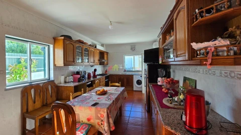 Moradia T3 para Venda em Foros de Vale de Figueira