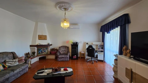 Moradia T3 para Venda em Foros de Vale de Figueira