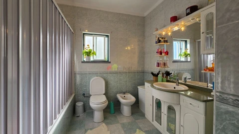 Moradia T3 para Venda em Foros de Vale de Figueira