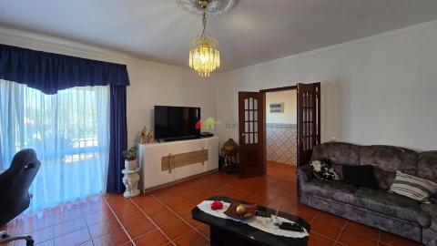 Moradia T3 para Venda em Foros de Vale de Figueira