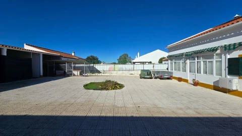 Moradia T3 para Venda em Foros de Vale de Figueira