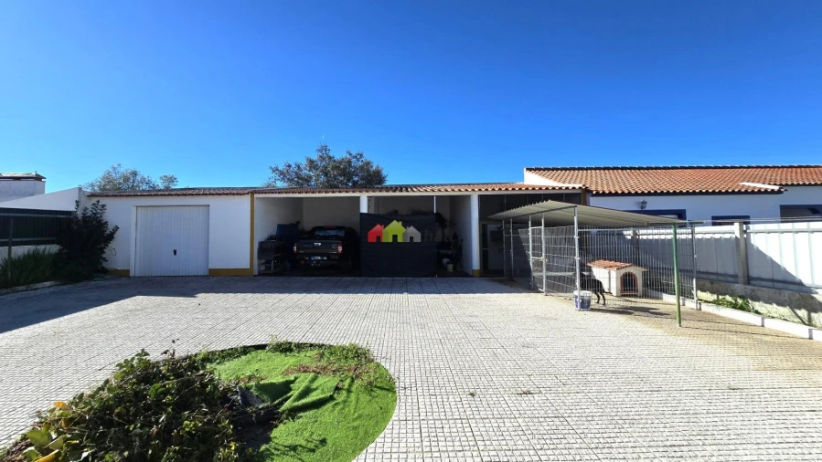 Moradia T3 para Venda em Foros de Vale de Figueira Foto 8