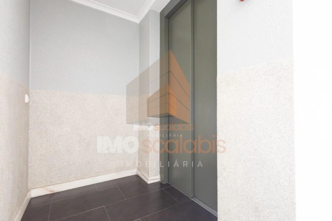 Apartamento T3 para Venda em Almeirim Foto 25