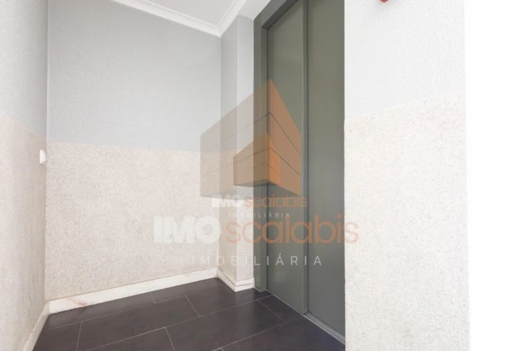 Apartamento T3 para Venda em Almeirim Foto 25