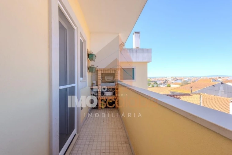 Apartamento T3 para Venda em Almeirim Foto 21