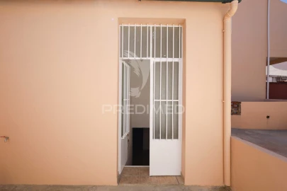 Moradia T1 para Venda em São João Baptista