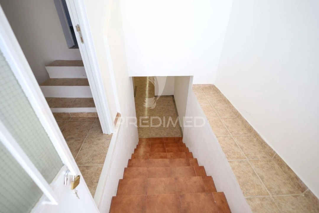 Moradia T1 para Venda em São João Baptista Foto 4