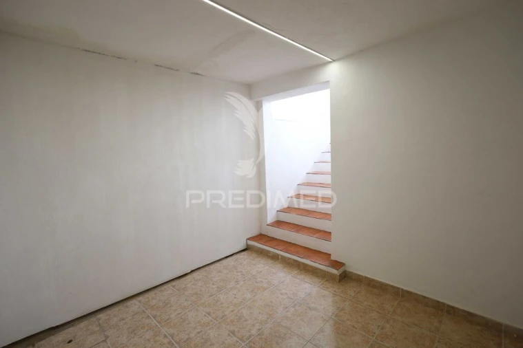 Moradia T1 para Venda em São João Baptista Foto 7