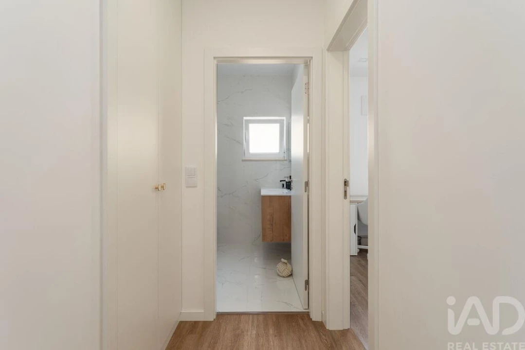 Apartamento T3 para Venda em Marinha Grande Foto 17