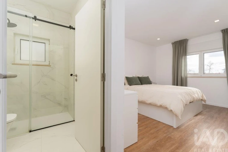 Apartamento T3 para Venda em Marinha Grande Foto 28