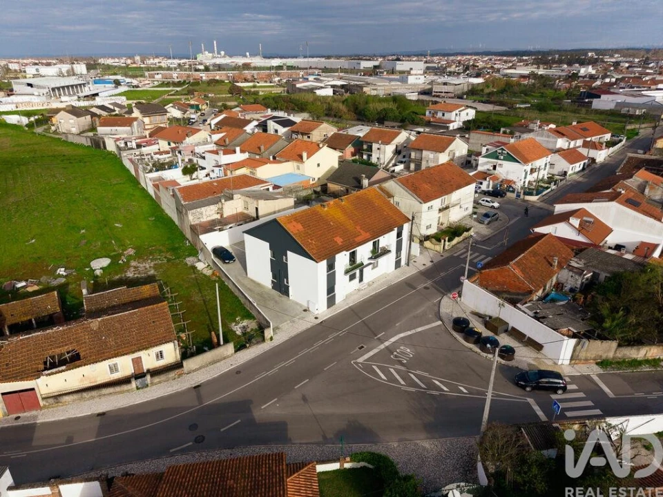 Apartamento T3 para Venda em Marinha Grande Foto 38
