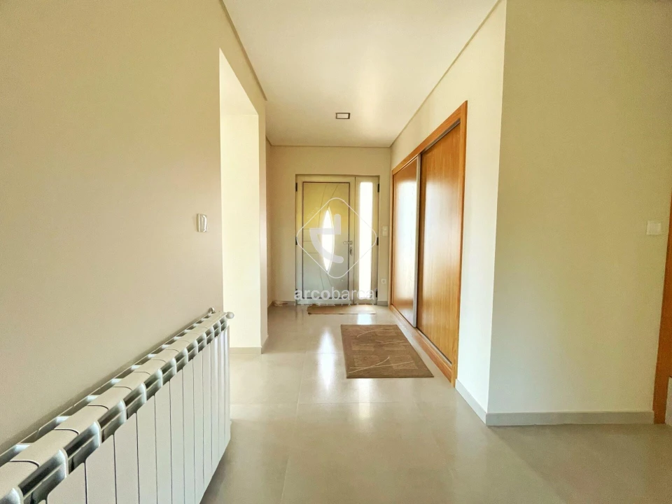 Moradia T3 para Venda em Formariz e Ferreira Foto 3