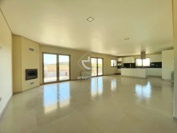 Moradia T3 para Venda em Formariz e Ferreira