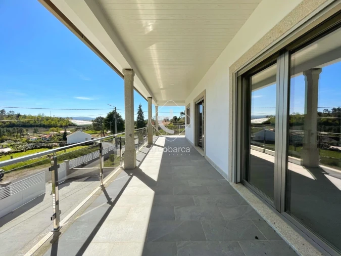 Moradia T3 para Venda em Formariz e Ferreira Foto 23