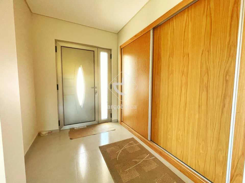 Moradia T3 para Venda em Formariz e Ferreira Foto 2