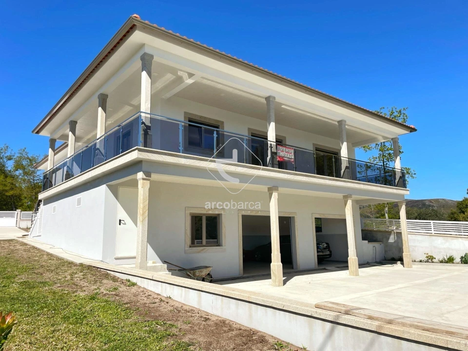 Moradia T3 para Venda em Formariz e Ferreira Foto 34