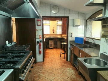 Moradia T3 para Venda em Avessadas e Rosém