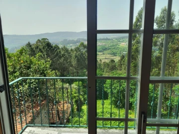 Moradia T3 para Venda em Avessadas e Rosém