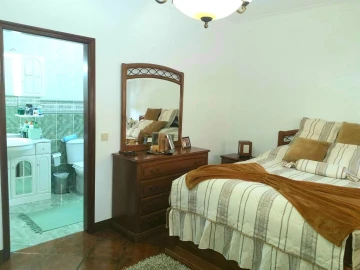 Moradia T3 para Venda em Avessadas e Rosém