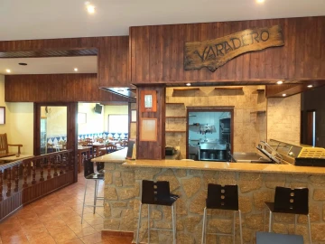 Moradia T3 para Venda em Avessadas e Rosém