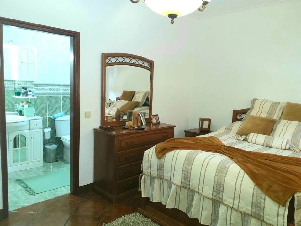 Moradia T3 para Venda em Avessadas e Rosém Foto 8