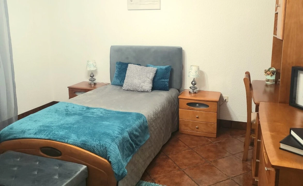 Moradia T3 para Venda em Avessadas e Rosém Foto 14