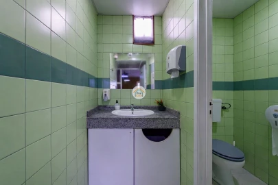 Negócio para Venda em Arcozelo