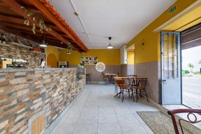 Negócio para Venda em Arcozelo