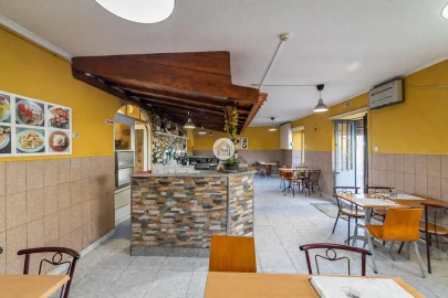 Negócio para Venda em Arcozelo