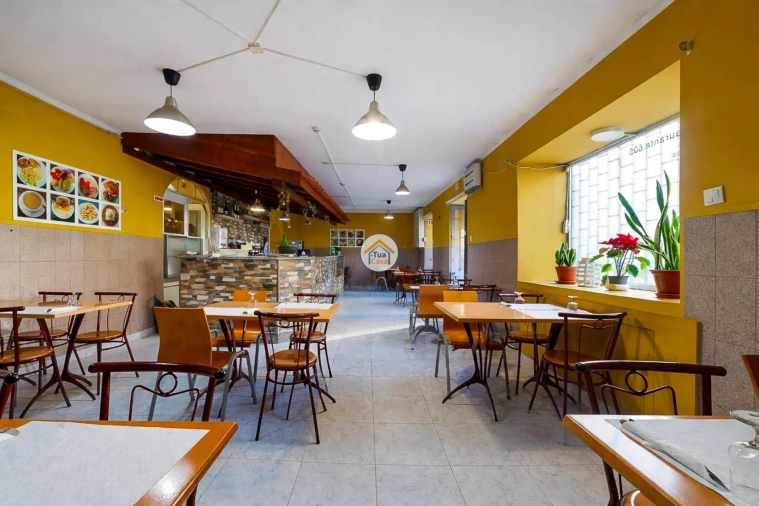 Negócio para Venda em Arcozelo Foto 14