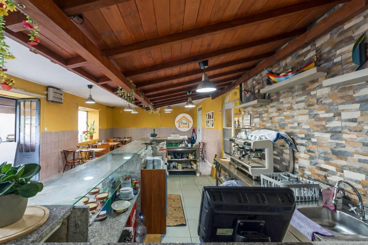 Negócio para Venda em Arcozelo Foto 15