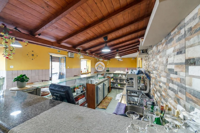 Negócio para Venda em Arcozelo Foto 11