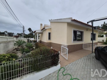 Moradia T3 para Venda em Fernao Ferro