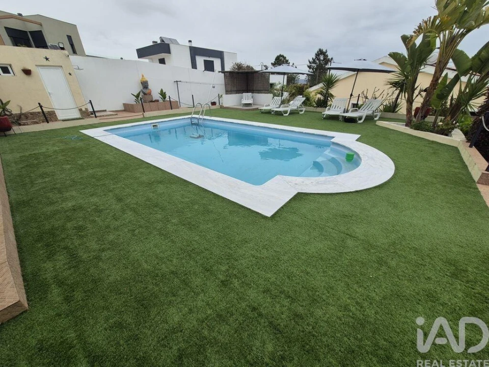 Moradia T3 para Venda em Fernao Ferro Foto 1