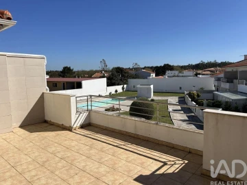 Moradia T4 para Venda em Foz do Arelho