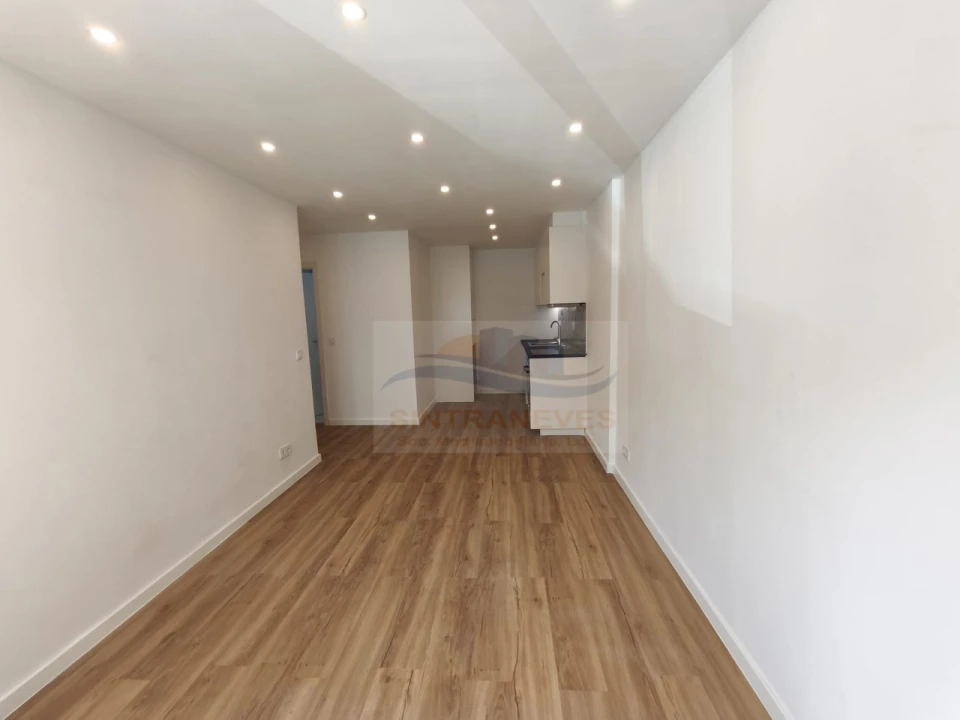 Apartamento T2 para Venda em Odivelas Foto 5