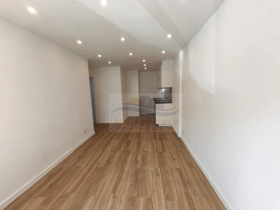 Apartamento T2 para Venda em Odivelas Foto 6